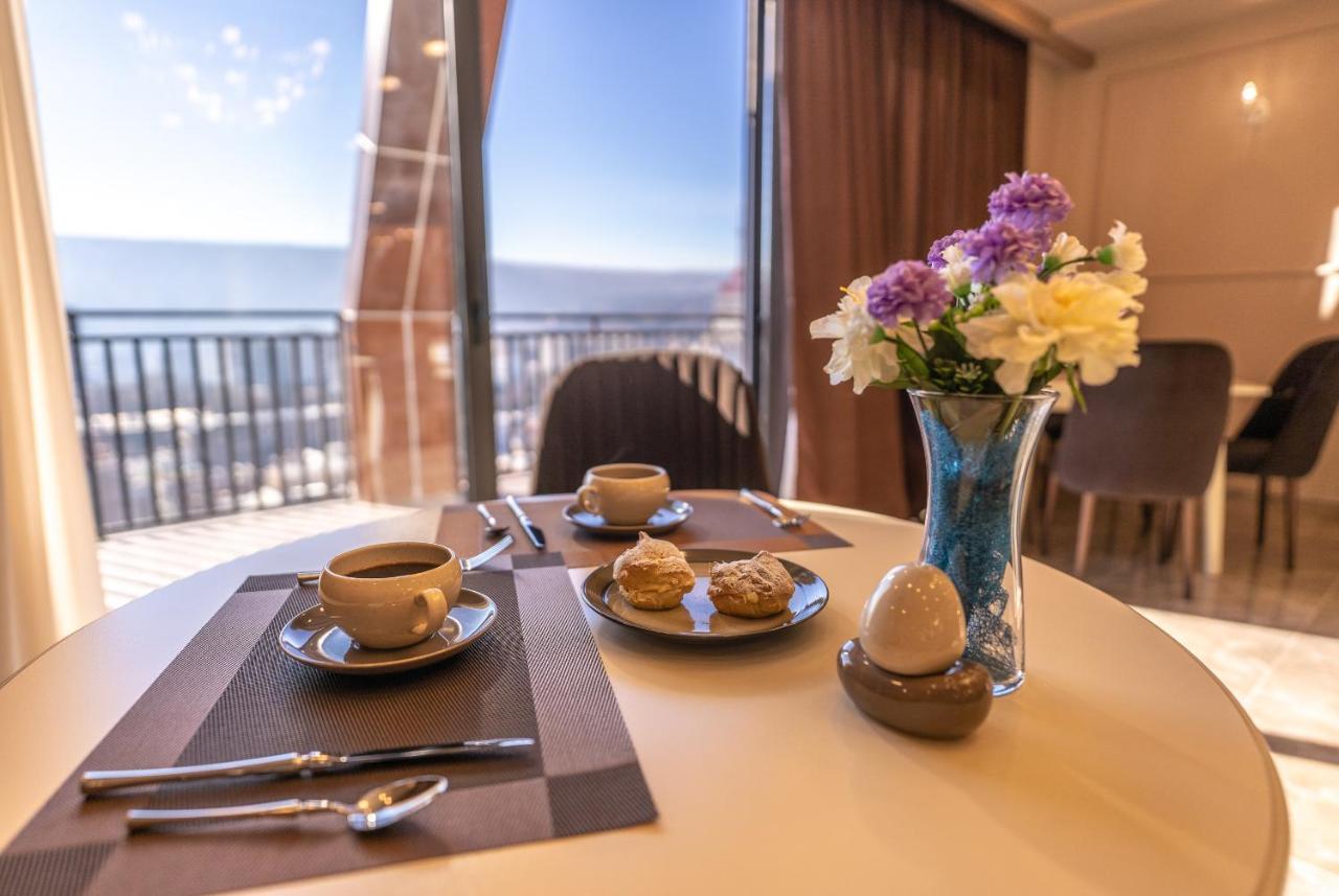 Hotel Residence Plaza ティビリシ エクステリア 写真
