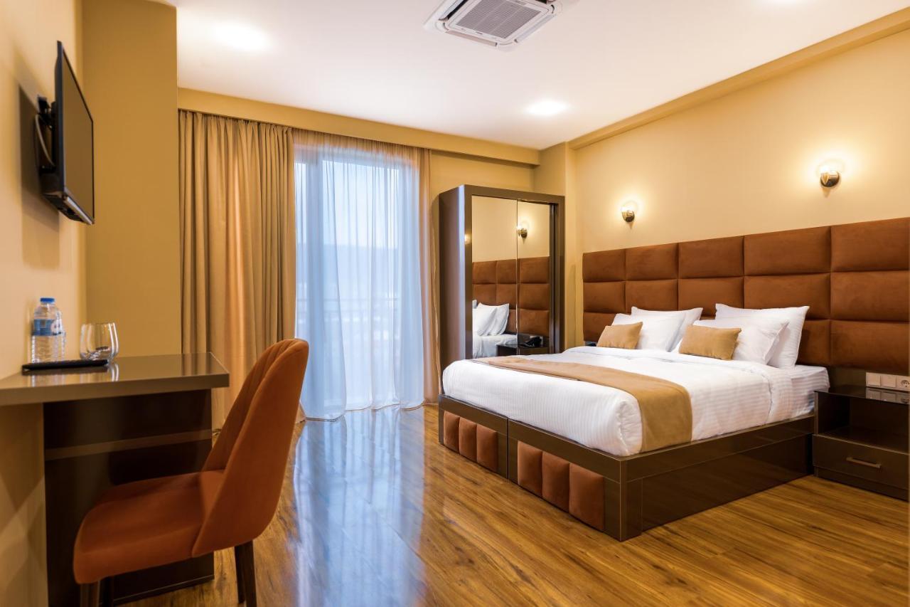 Hotel Residence Plaza ティビリシ エクステリア 写真