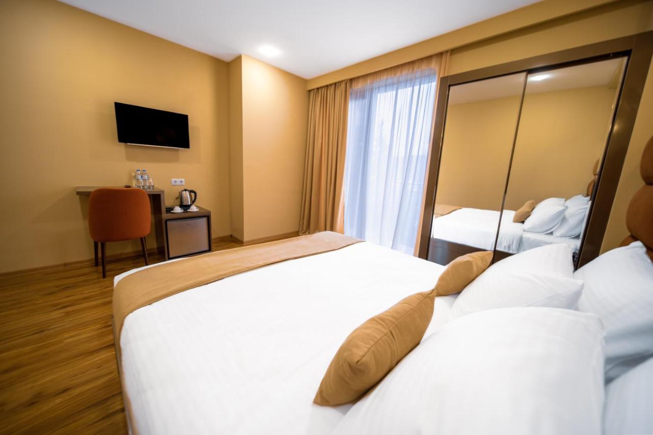 Hotel Residence Plaza ティビリシ エクステリア 写真